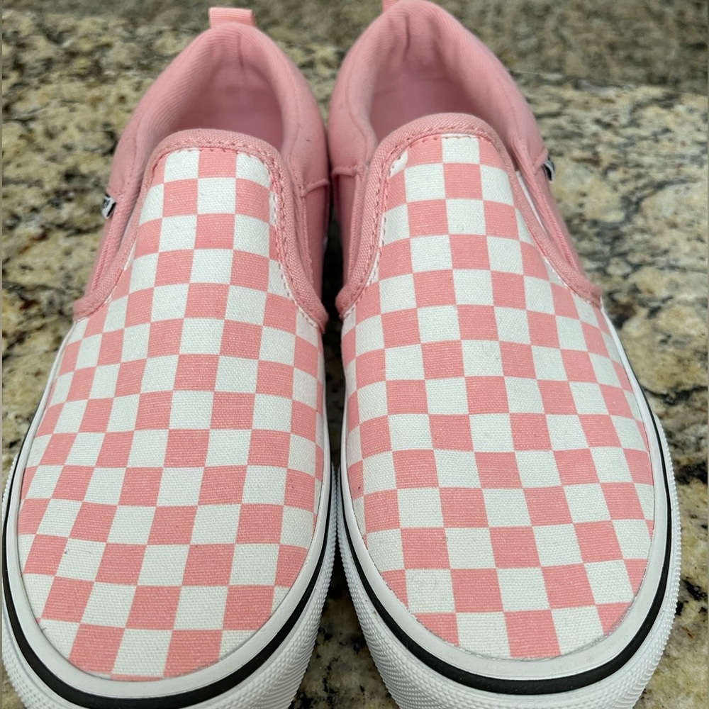 Brand new pink checkered vans